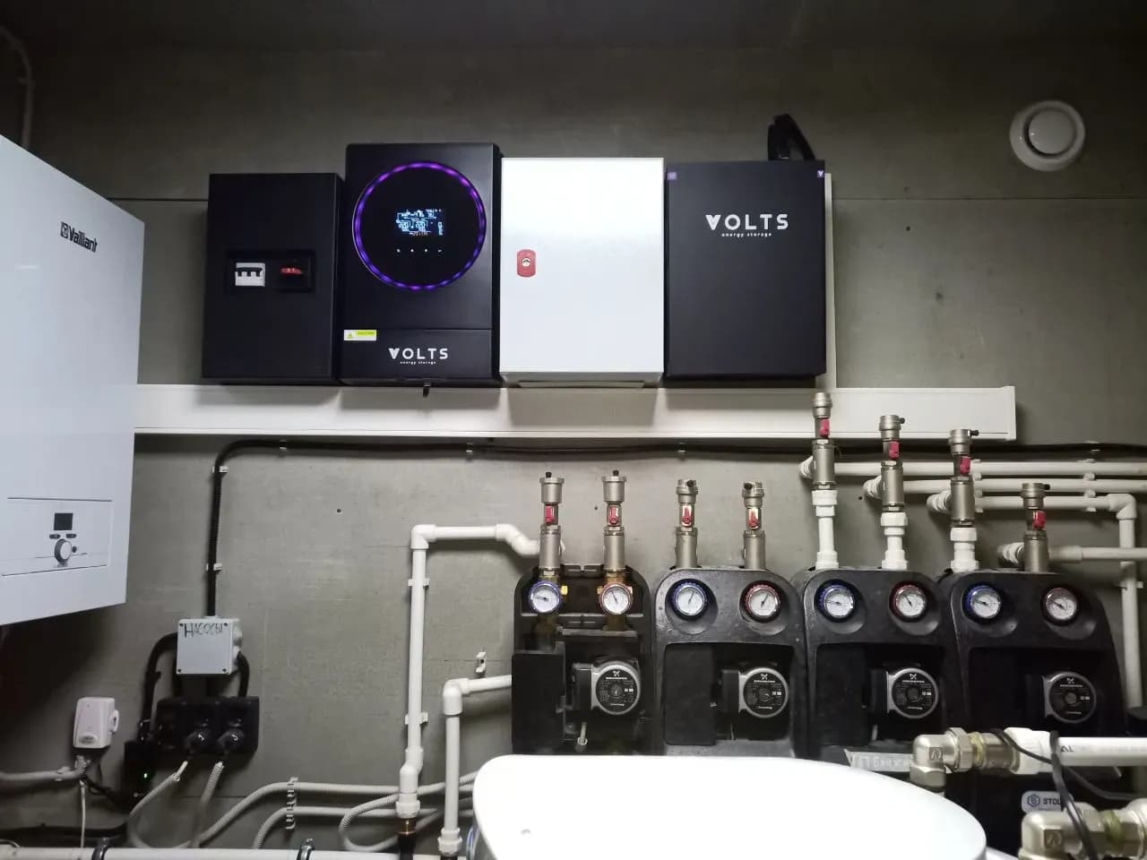 Загородный дом в коттеджном поселке Карасаари, Ленинградская область - фото 1