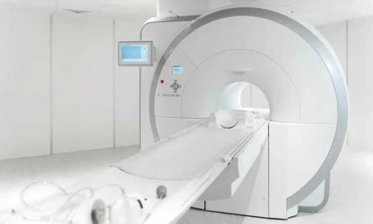 ИБП для томографа: ключевые требования и нюансы эксплуатации