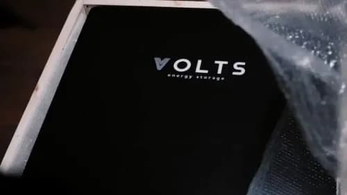 Как устроена упаковка накопителя Volts?